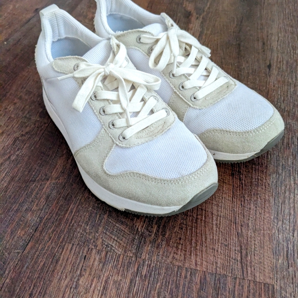 Banana republic white fashion sneakers - Men's 10 US
